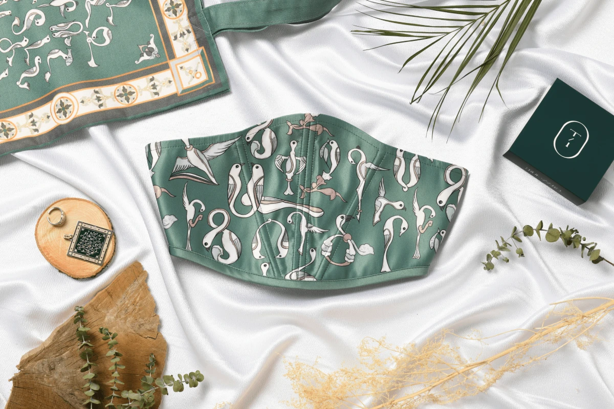 Մաշտոցյան զարդ կանաչ կորսետ