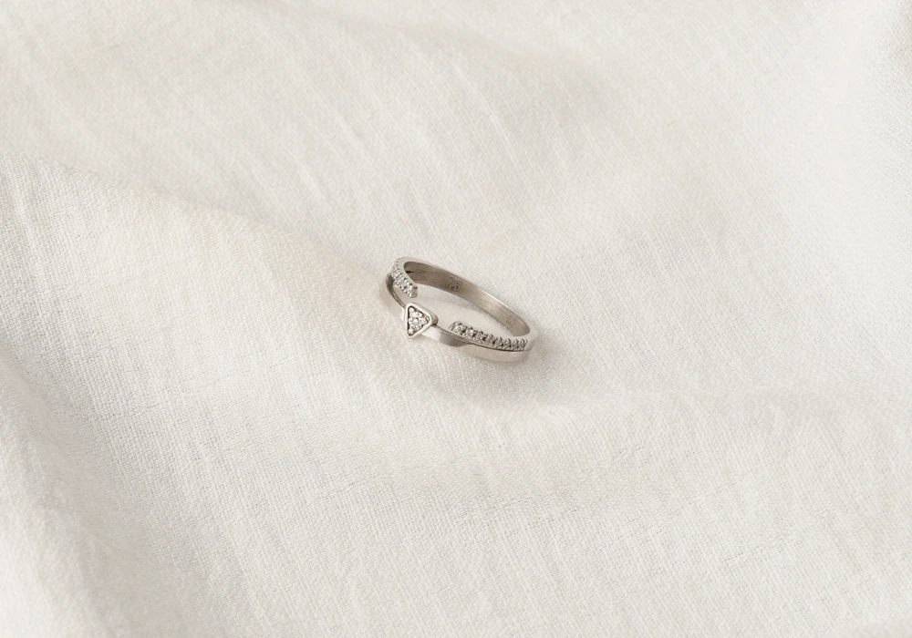 Մատանի բյուրեղ