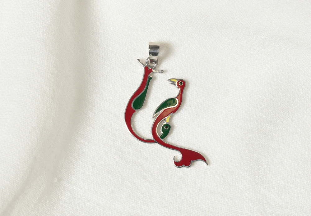 Կախազարդ թռչնատառ Ա